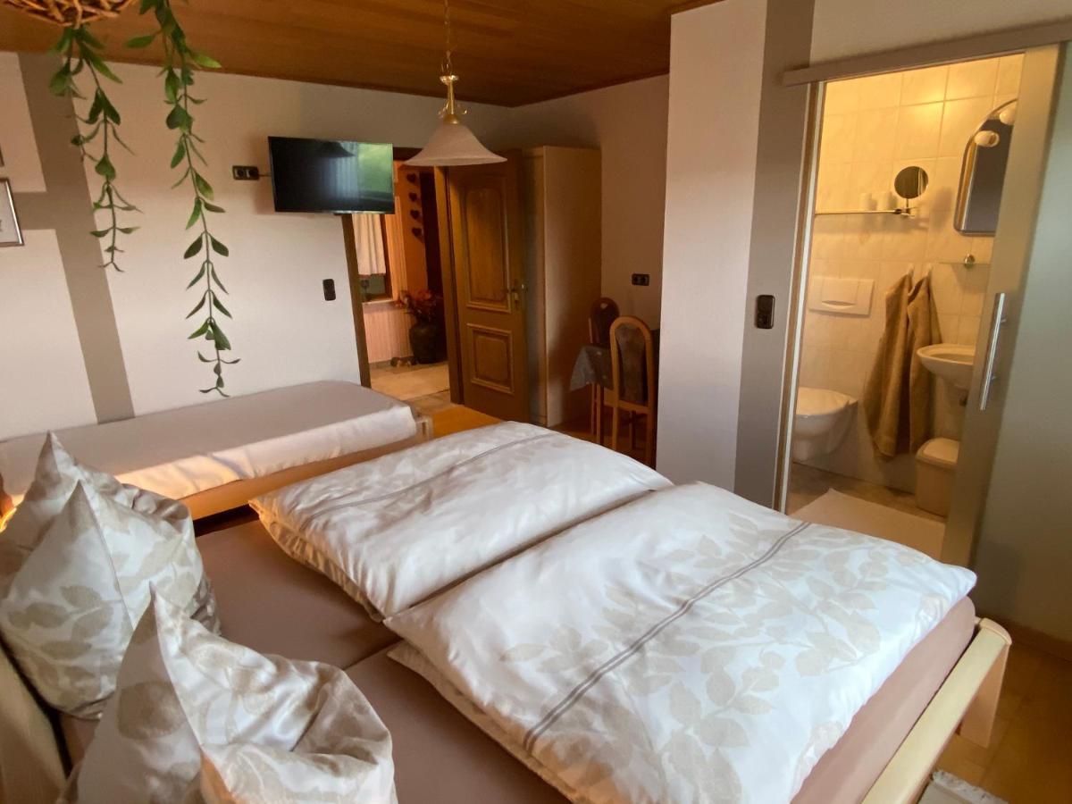 Pension Goergen Herresbach Bagian luar foto